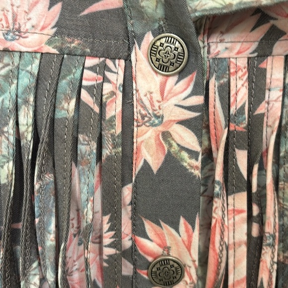 LUCKY & BLESSED Floral Cactus Fringed Bottom Down Top NWT Size 2X - Picture 3 of 7